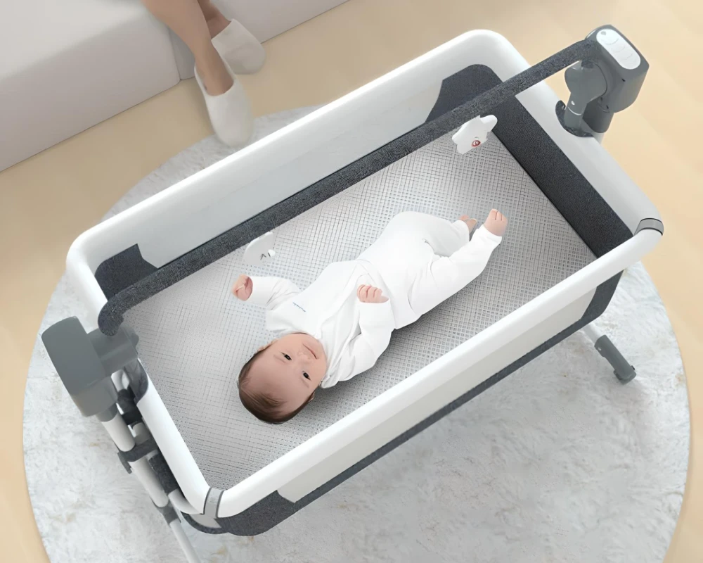 bassinet that moves