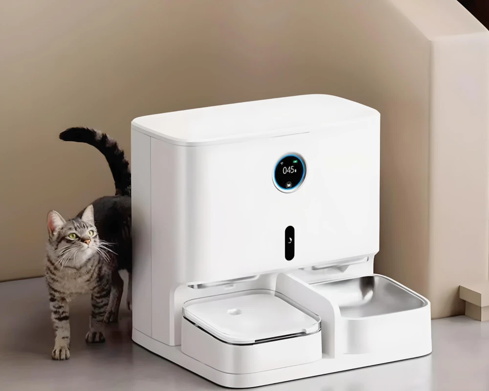 smart pet feeder with camera